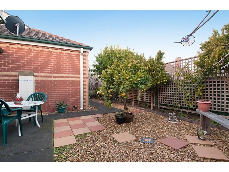 2/2 Kangerong Avenue, Dromana VIC 3936