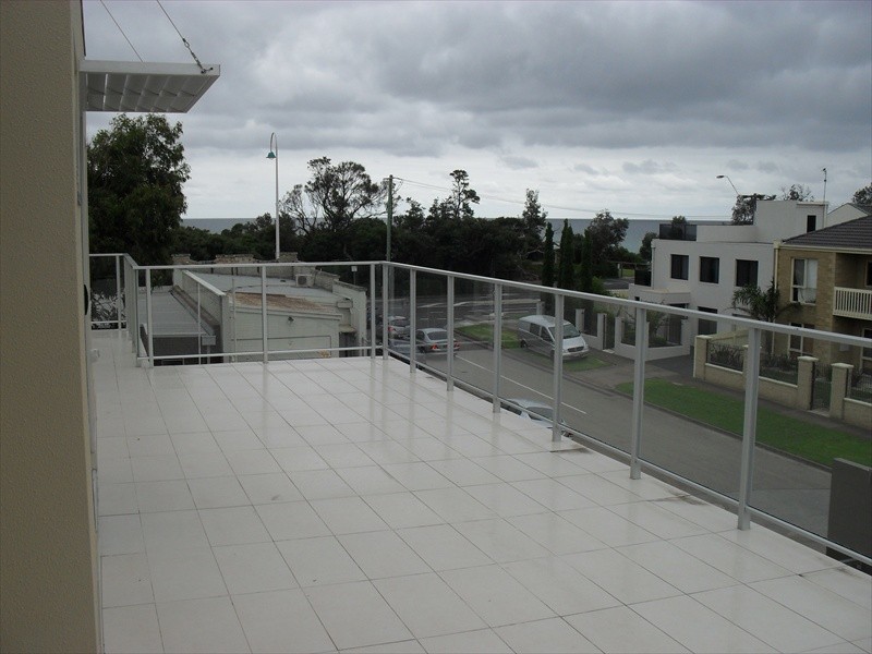 Apartment 1/2 Carrigg Street, Dromana VIC 3936