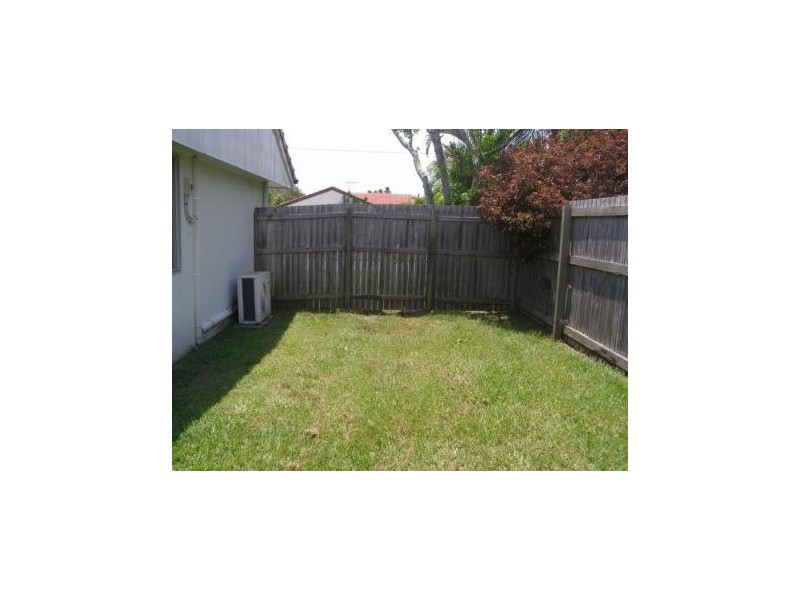 13 MACKENZIE ST, Redcliffe QLD 4020