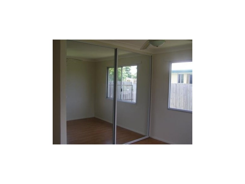 13 MACKENZIE ST, Redcliffe QLD 4020