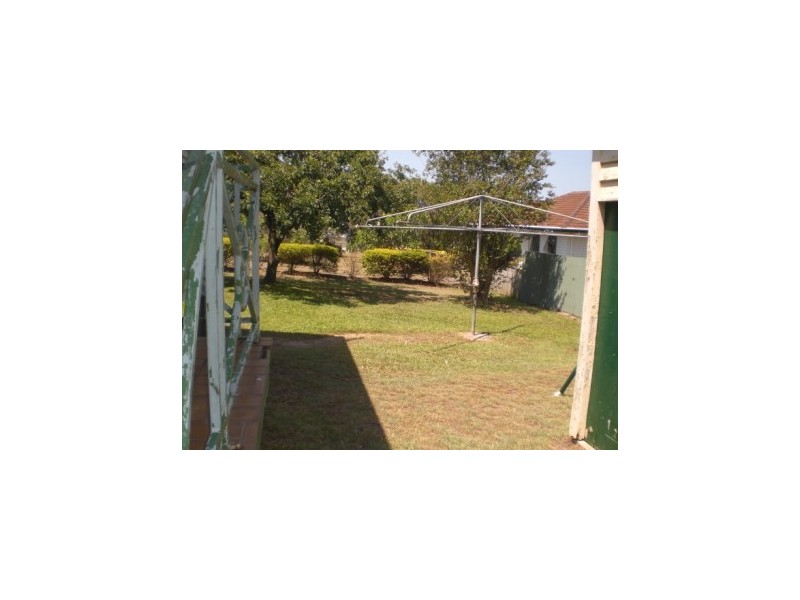 44 LASCELLES, Brighton QLD 4017