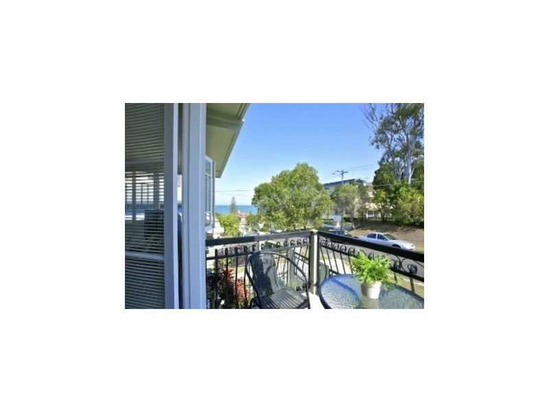 10 EVELINE ST, Margate QLD 4019