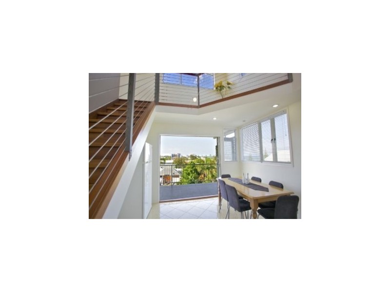 10 EVELINE ST, Margate QLD 4019