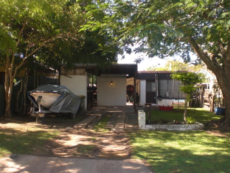 42a valerie, Clontarf QLD 4019
