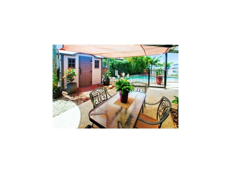 4 fleetwing, Newport QLD 4020