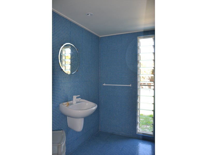 24 THE ESPLANADE, Noosa North Shore QLD 4565