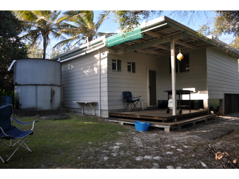 20 The Esplanade, Teewah QLD 4565