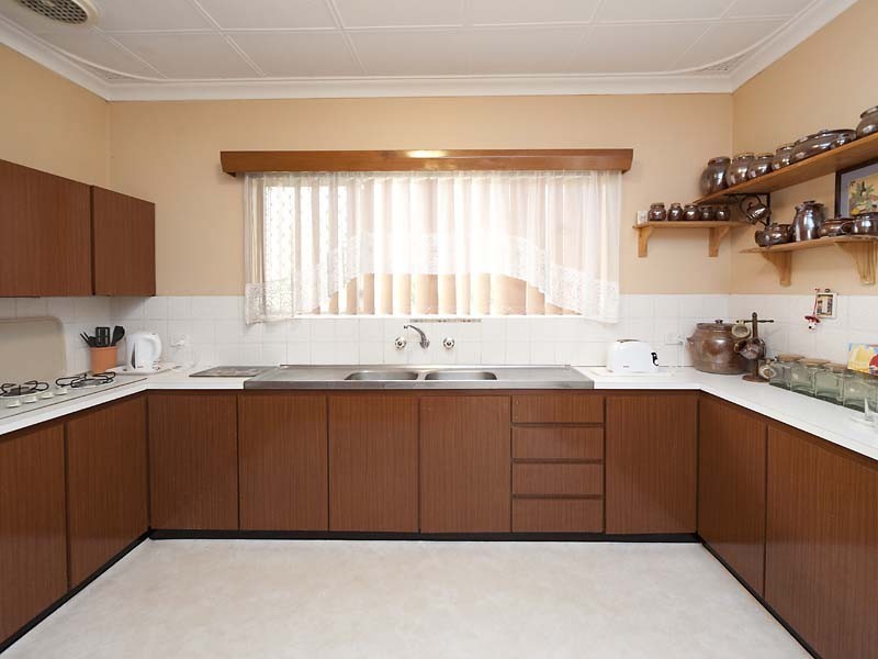 5 Olinda Court, Spearwood WA 6163