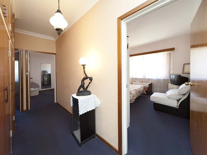 5 Olinda Court, Spearwood WA 6163