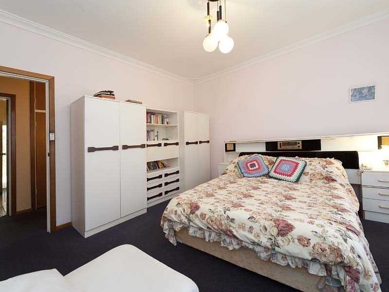 5 Olinda Court, Spearwood WA 6163