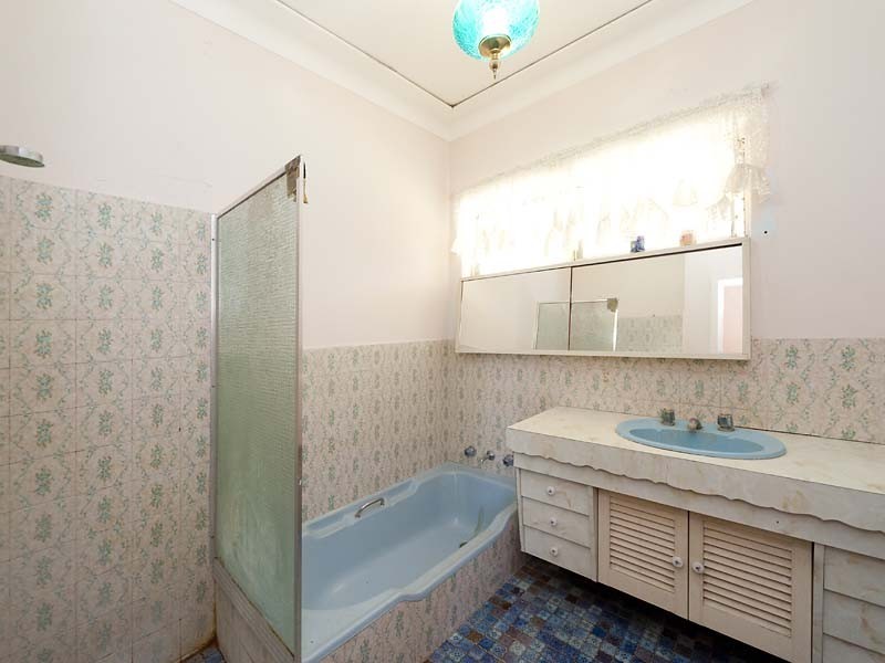 5 Olinda Court, Spearwood WA 6163