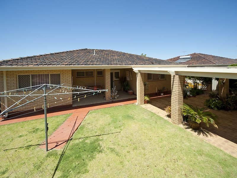 5 Olinda Court, Spearwood WA 6163