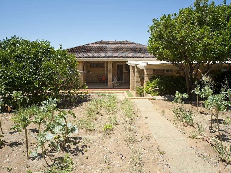 5 Olinda Court, Spearwood WA 6163