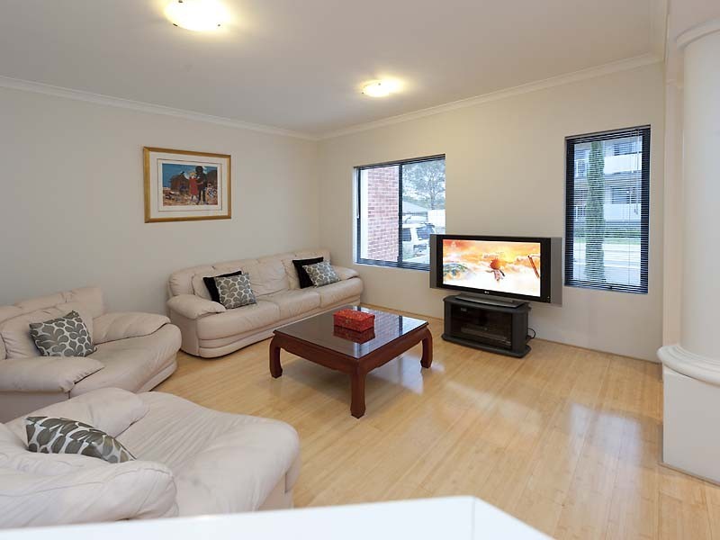34 Tully Road, East Perth WA 6004