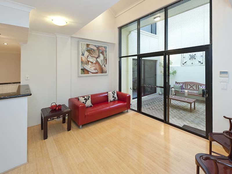 34 Tully Road, East Perth WA 6004