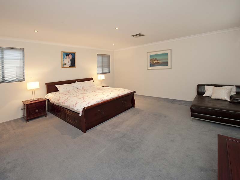 34 Tully Road, East Perth WA 6004