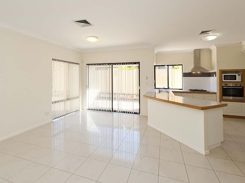41 Lowan Loop, Karawara WA 6152