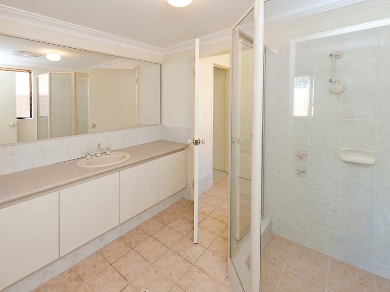 41 Lowan Loop, Karawara WA 6152