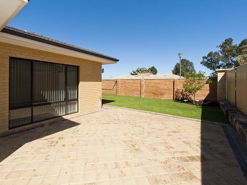 41 Lowan Loop, Karawara WA 6152