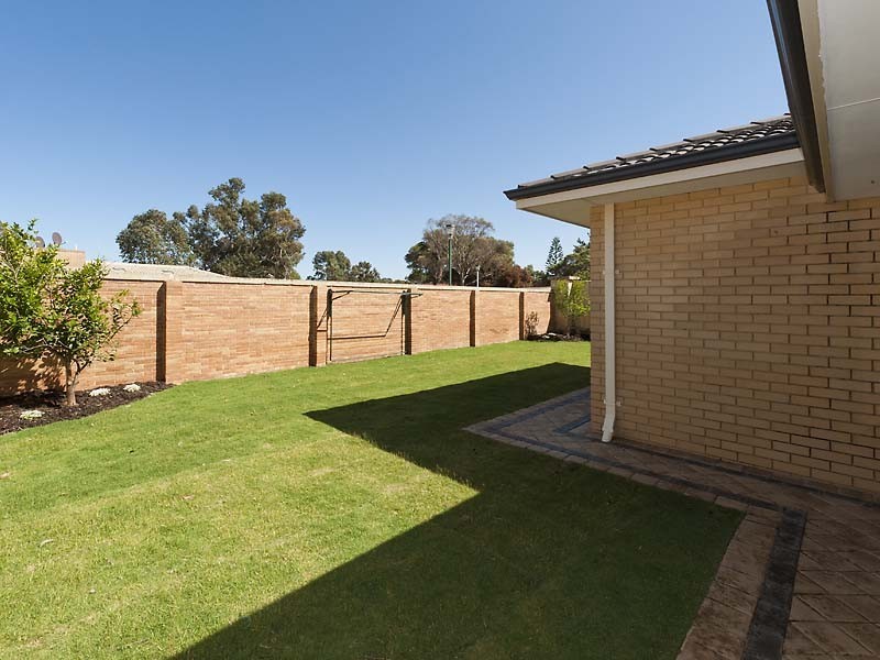 41 Lowan Loop, Karawara WA 6152