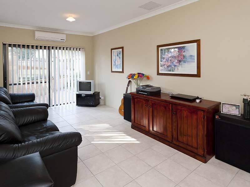 6/26 Gillon Street, Karawara WA 6152