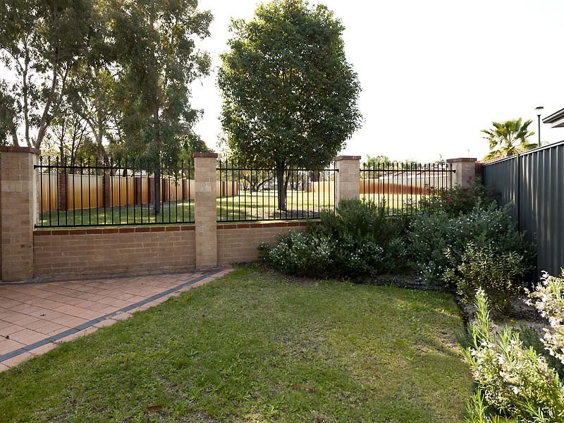 6/26 Gillon Street, Karawara WA 6152