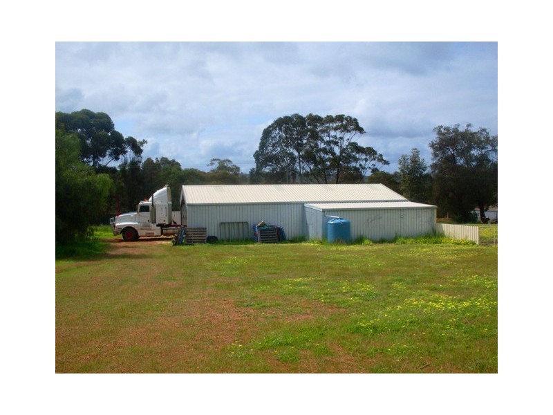 19 Spice Rd, Bindoon WA 6502