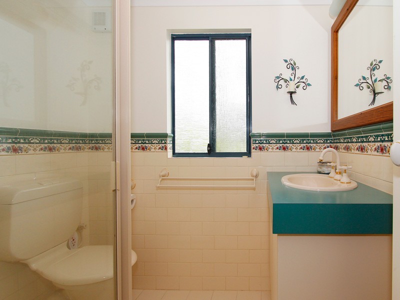 24 Red Poll Crt, Lower Chittering WA 6084