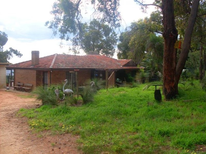 27 Ashton Rd, Bullsbrook WA 6084