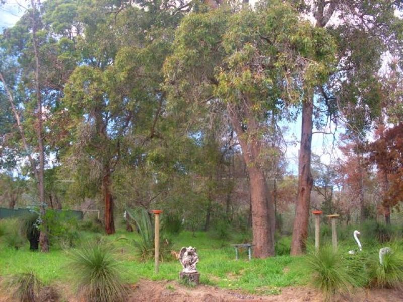 27 Ashton Rd, Bullsbrook WA 6084