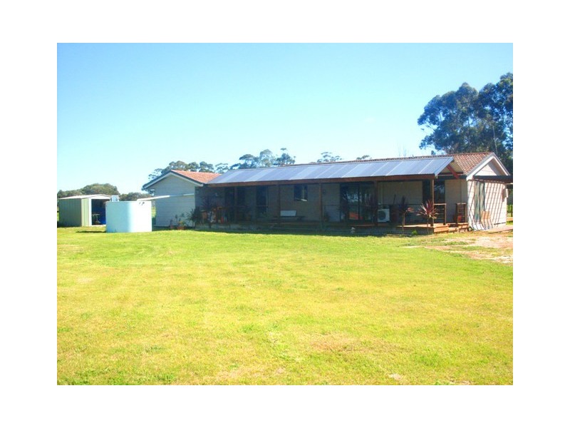 84 Peters Rd, Muchea WA 6501