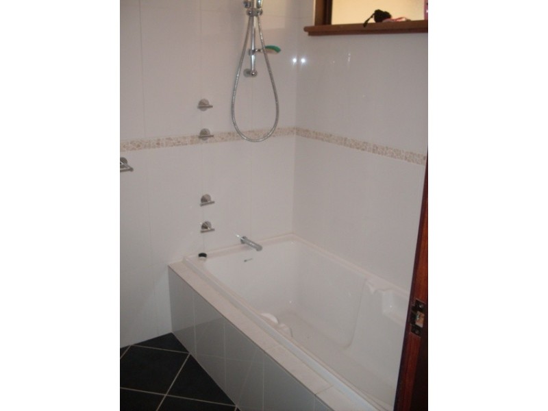 84 Peters Rd, Muchea WA 6501