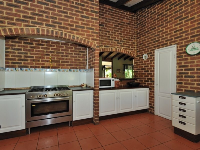 18 Popple Pl, Muchea WA 6501