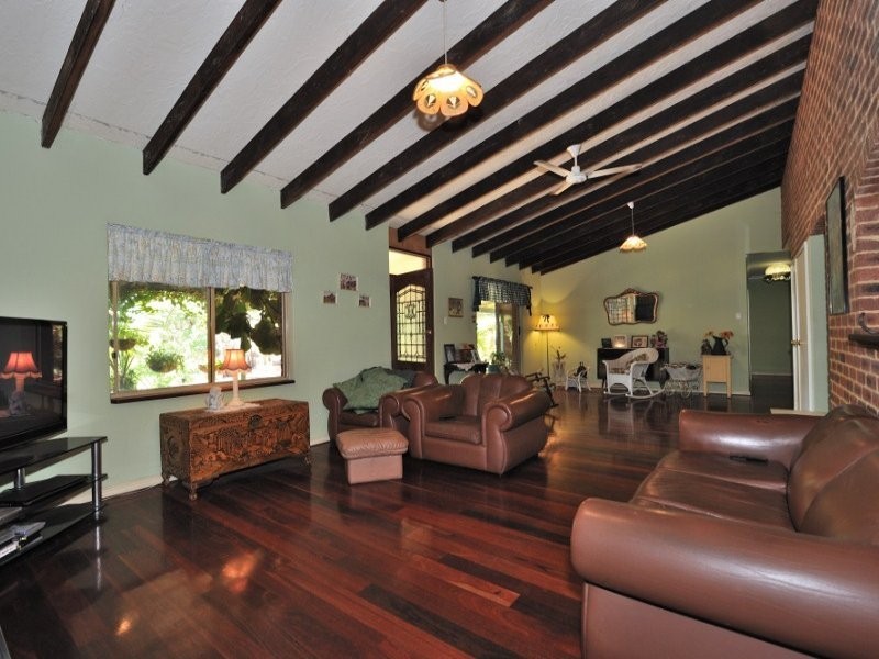 18 Popple Pl, Muchea WA 6501