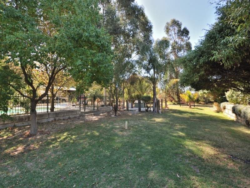 18 Popple Pl, Muchea WA 6501