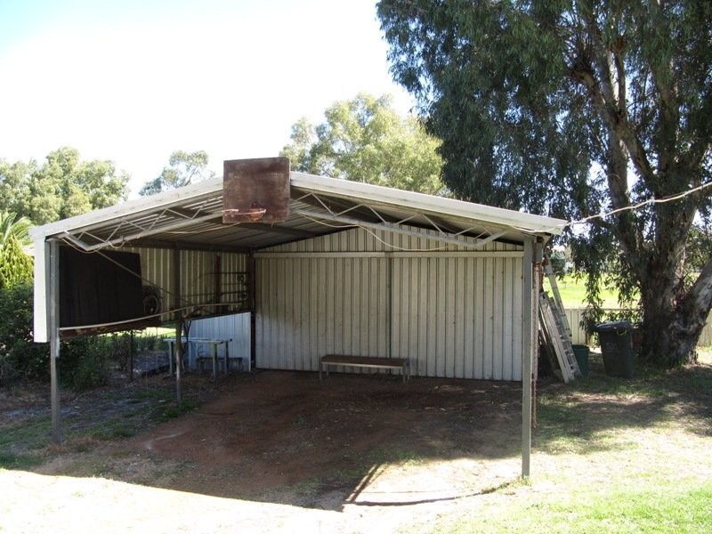 131 Carl St, Muchea WA 6501