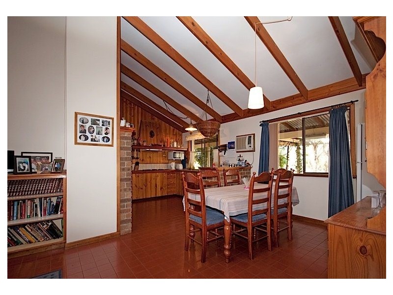 131 Carl St, Muchea WA 6501