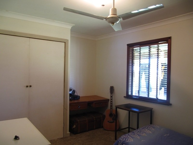 131 Carl St, Muchea WA 6501