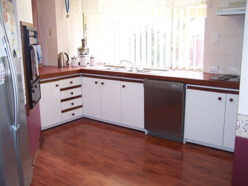 17 Eden Dve, Bullsbrook WA 6084