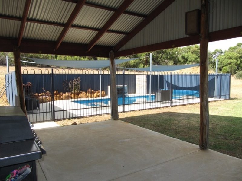 364 Ashmere Dve, Bullsbrook WA 6084