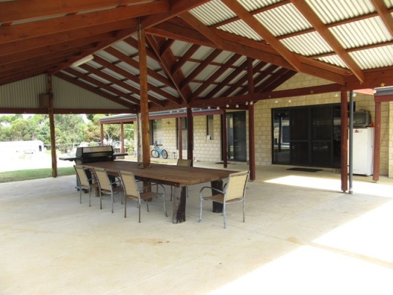 364 Ashmere Dve, Bullsbrook WA 6084