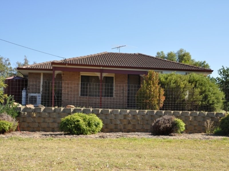 16 Brockholes St, Bullsbrook WA 6084