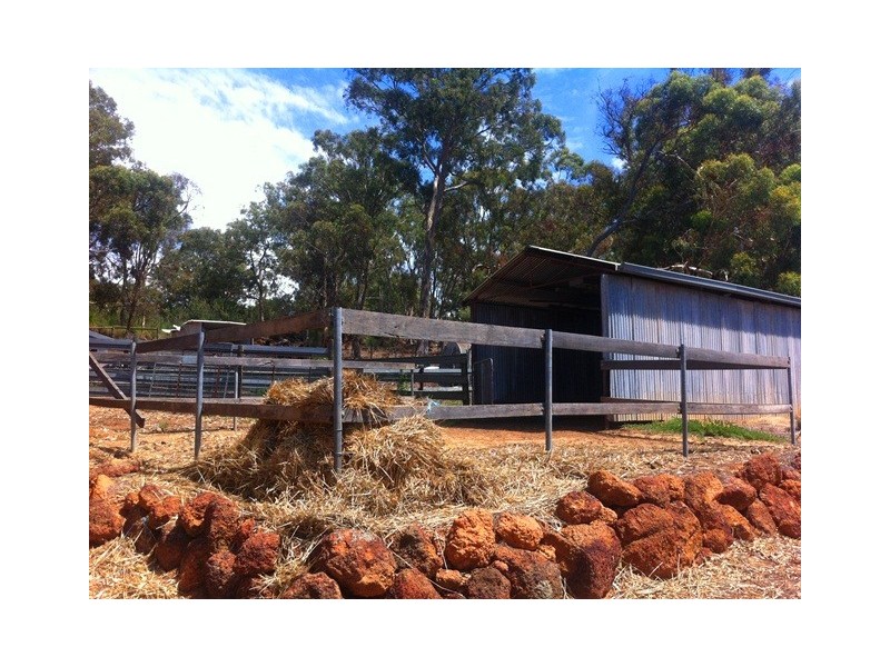 226 Hart Drive, Chittering WA 6084