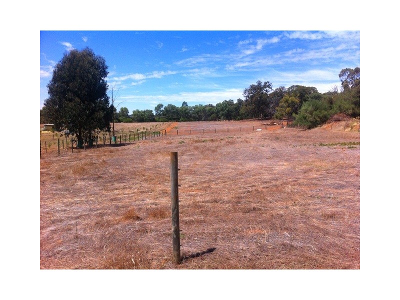 226 Hart Drive, Chittering WA 6084