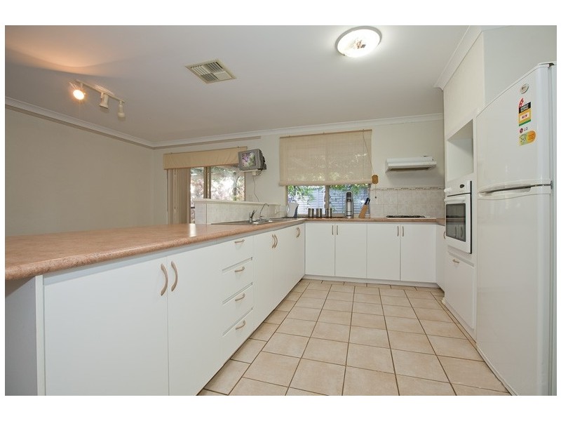 332 Powderbark Rd, Lower Chittering WA 6084