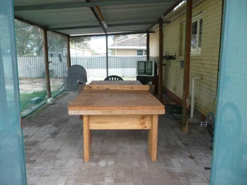 6 Caporn St, Bullsbrook WA 6084
