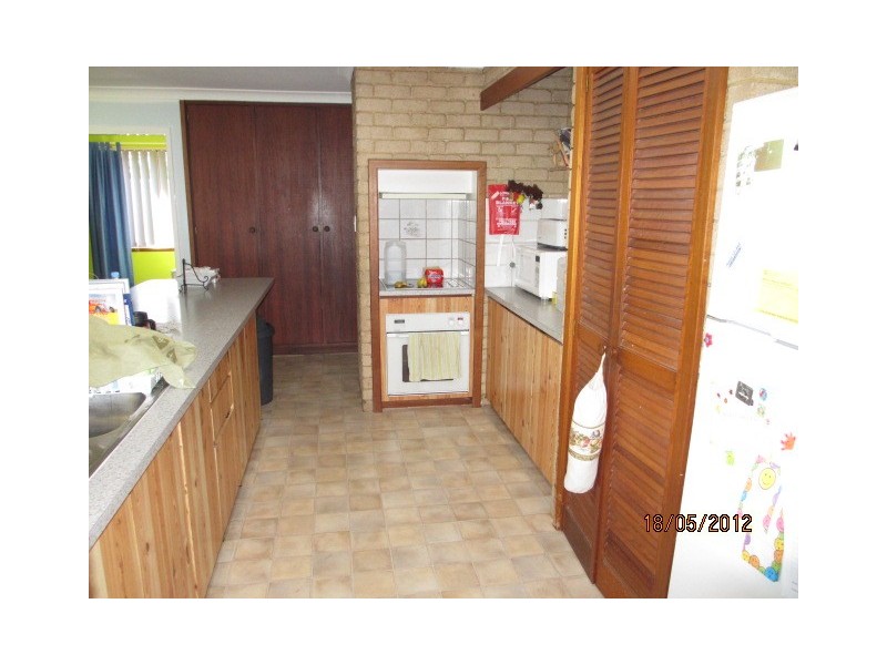 39 Brockholes St, Bullsbrook WA 6084