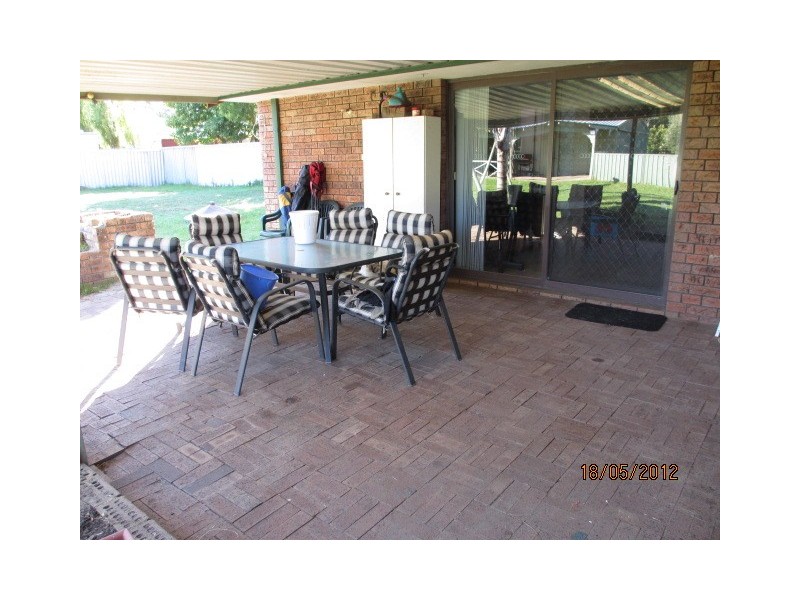 39 Brockholes St, Bullsbrook WA 6084