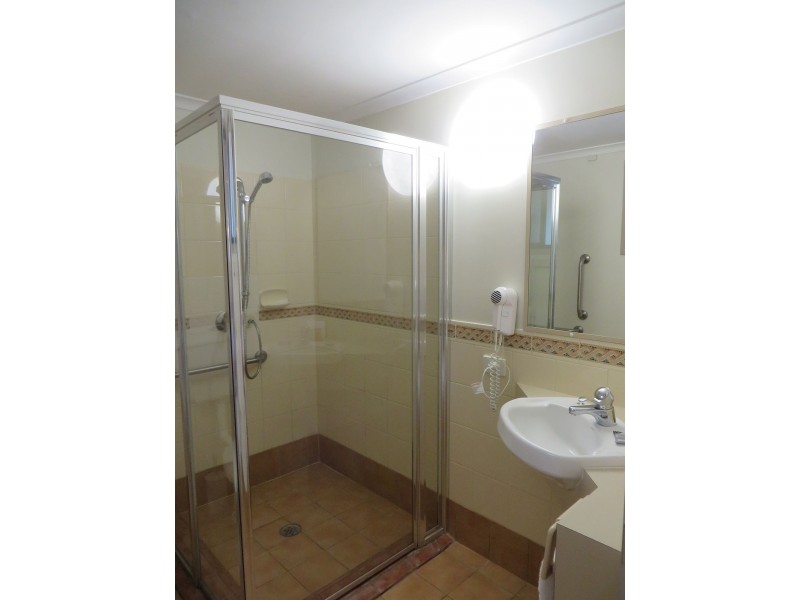 4/652 Charlton Esplanade, Hervey Bay QLD 4655