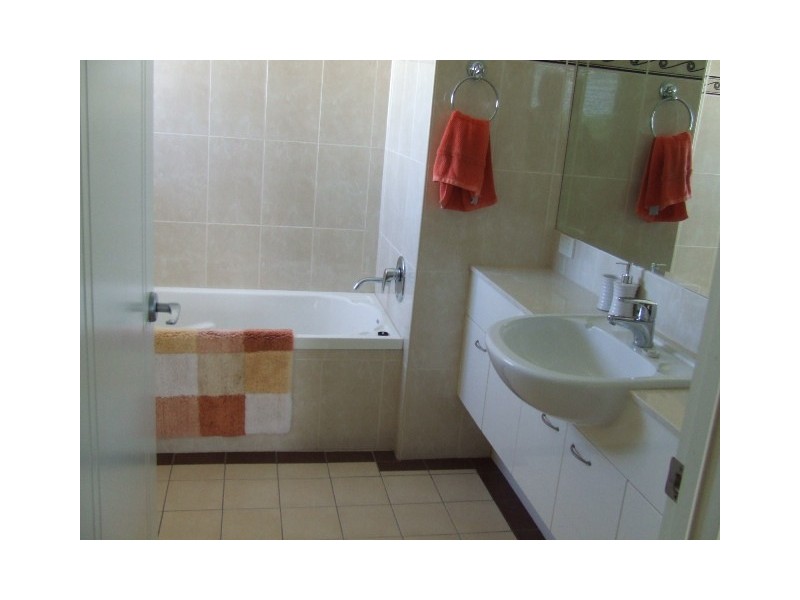 12/11 Megan Place, Mackay Harbour QLD 4740